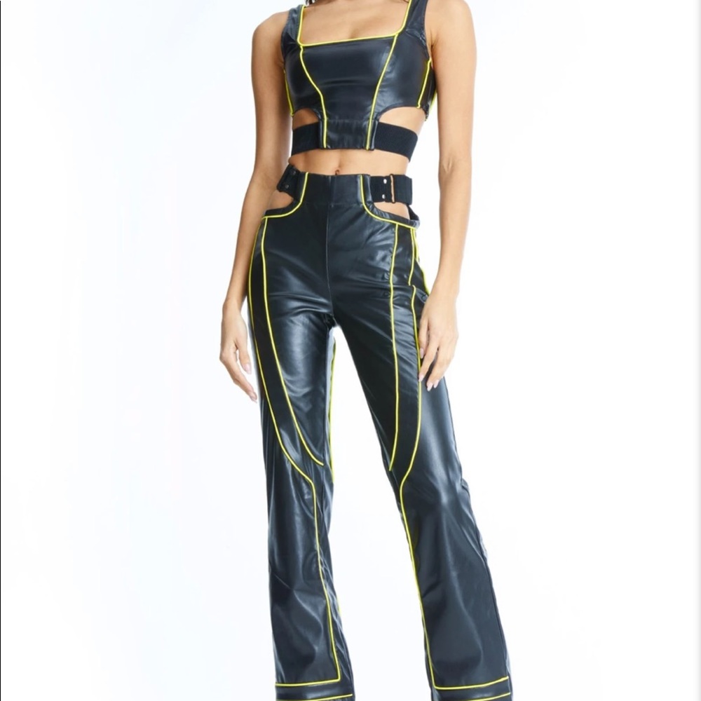 I AM GIA - Nora Set